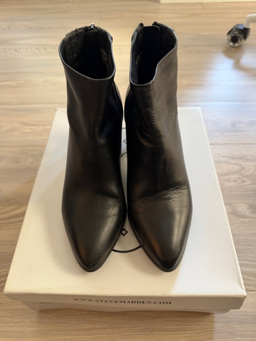 Steve Madden Black Leather Pointed-Toe Ankle Boots (Jillian leather bootie)